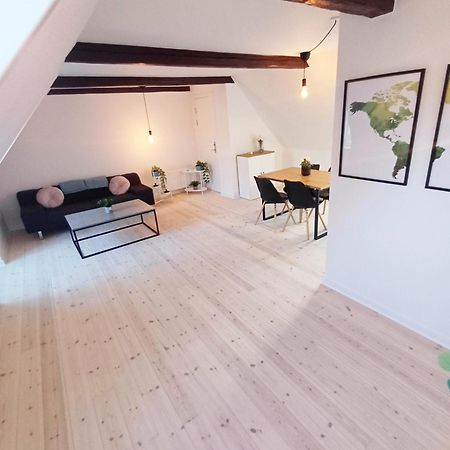 Beautiful Double Room In The Center Of City Randers Exterior foto